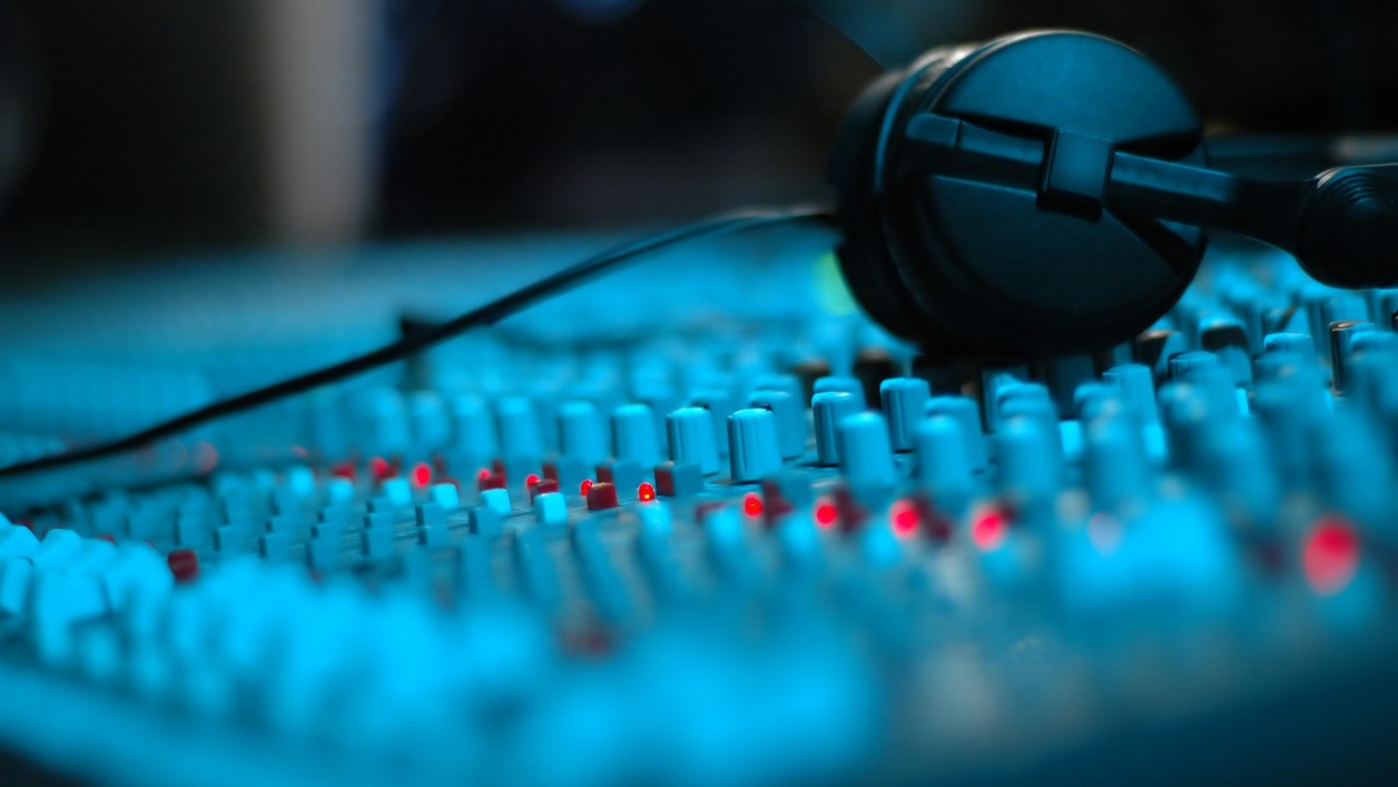 Mixing console and Headphones